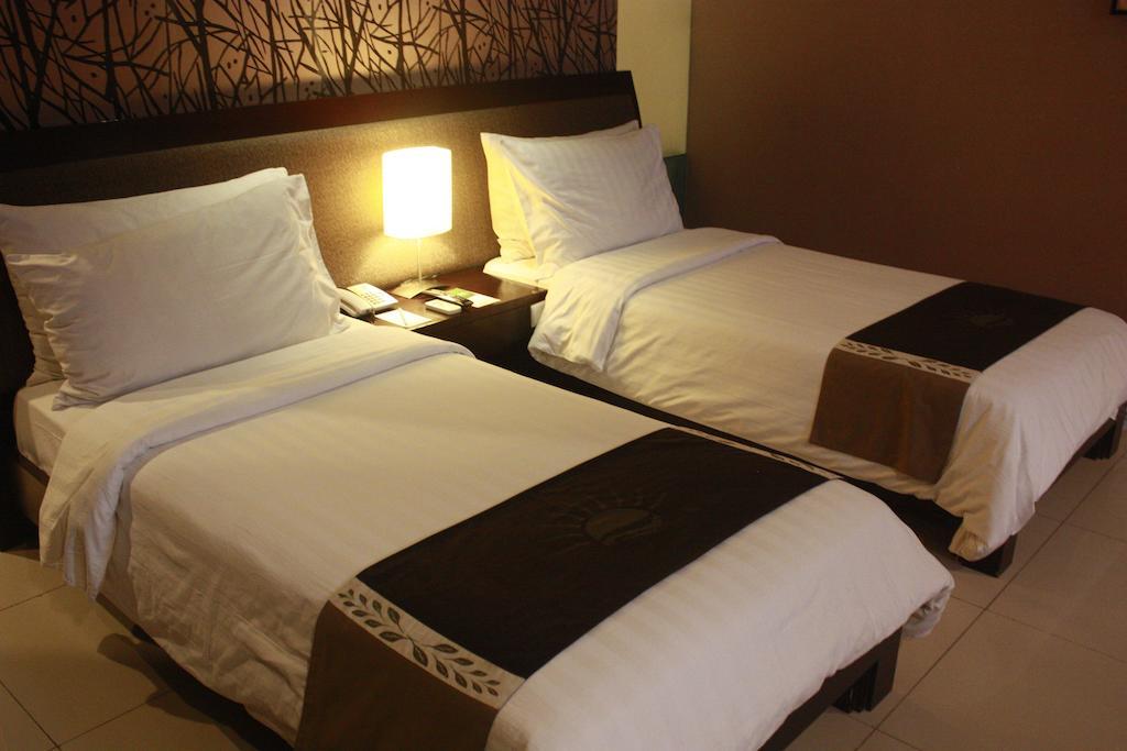 100 Sunset Boutique Hotel Кута Екстериор снимка