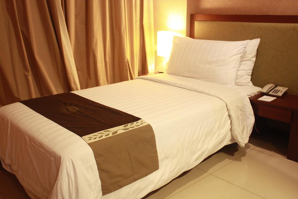100 Sunset Boutique Hotel Кута Екстериор снимка