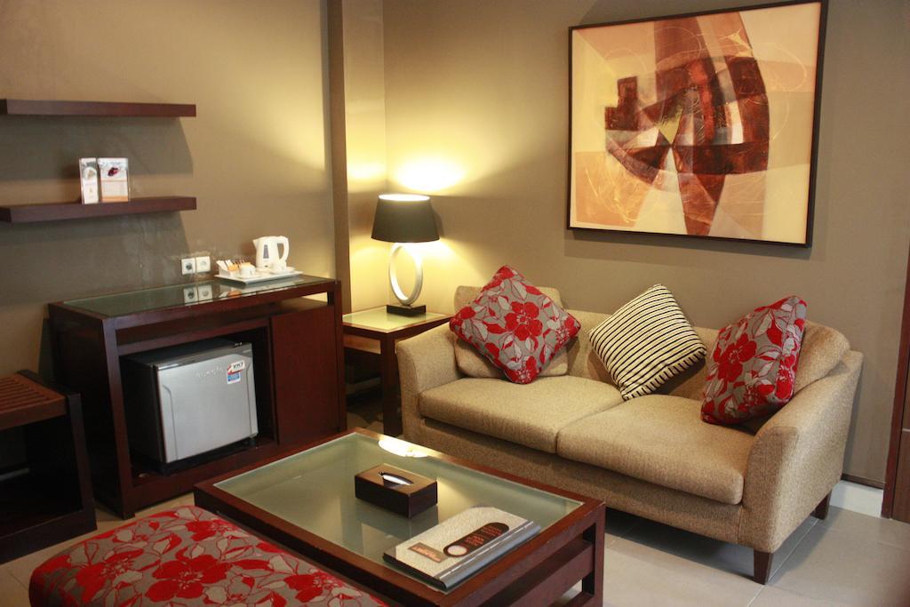 100 Sunset Boutique Hotel Кута Екстериор снимка