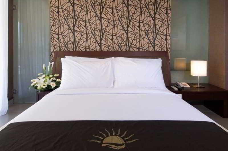 100 Sunset Boutique Hotel Кута Екстериор снимка