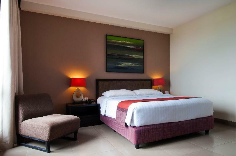 100 Sunset Boutique Hotel Кута Екстериор снимка
